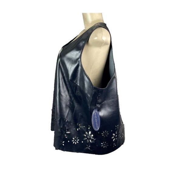 Scoop XXL Black Faux Leather Scoop Neck Laser Cut Floral Accent Sleeveless Top - Picture 5 of 6